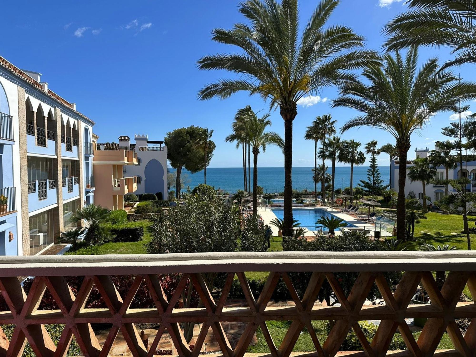 Apartament La Perla De Marakech Estepona Zewnętrze zdjęcie