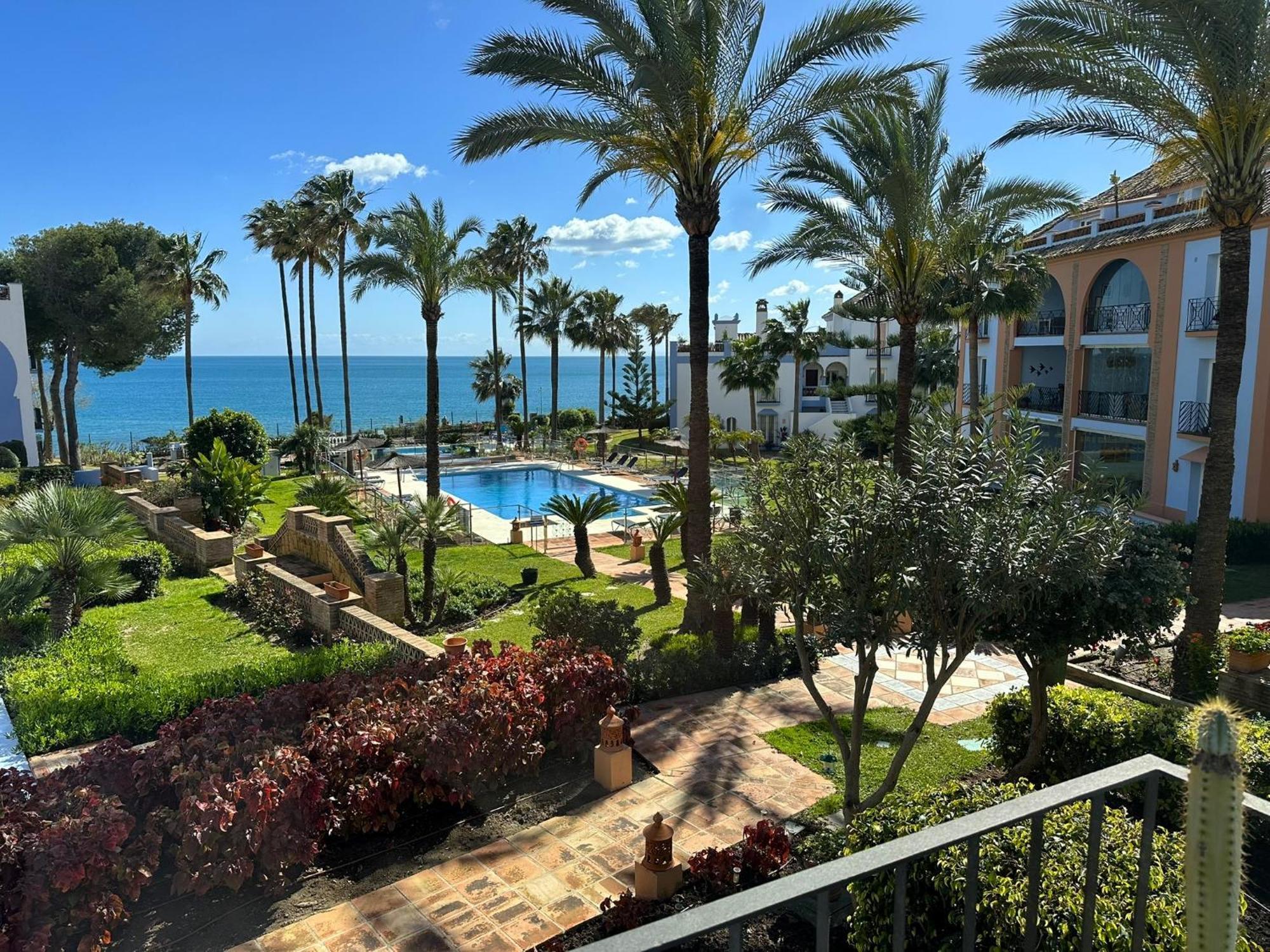 Apartament La Perla De Marakech Estepona Zewnętrze zdjęcie