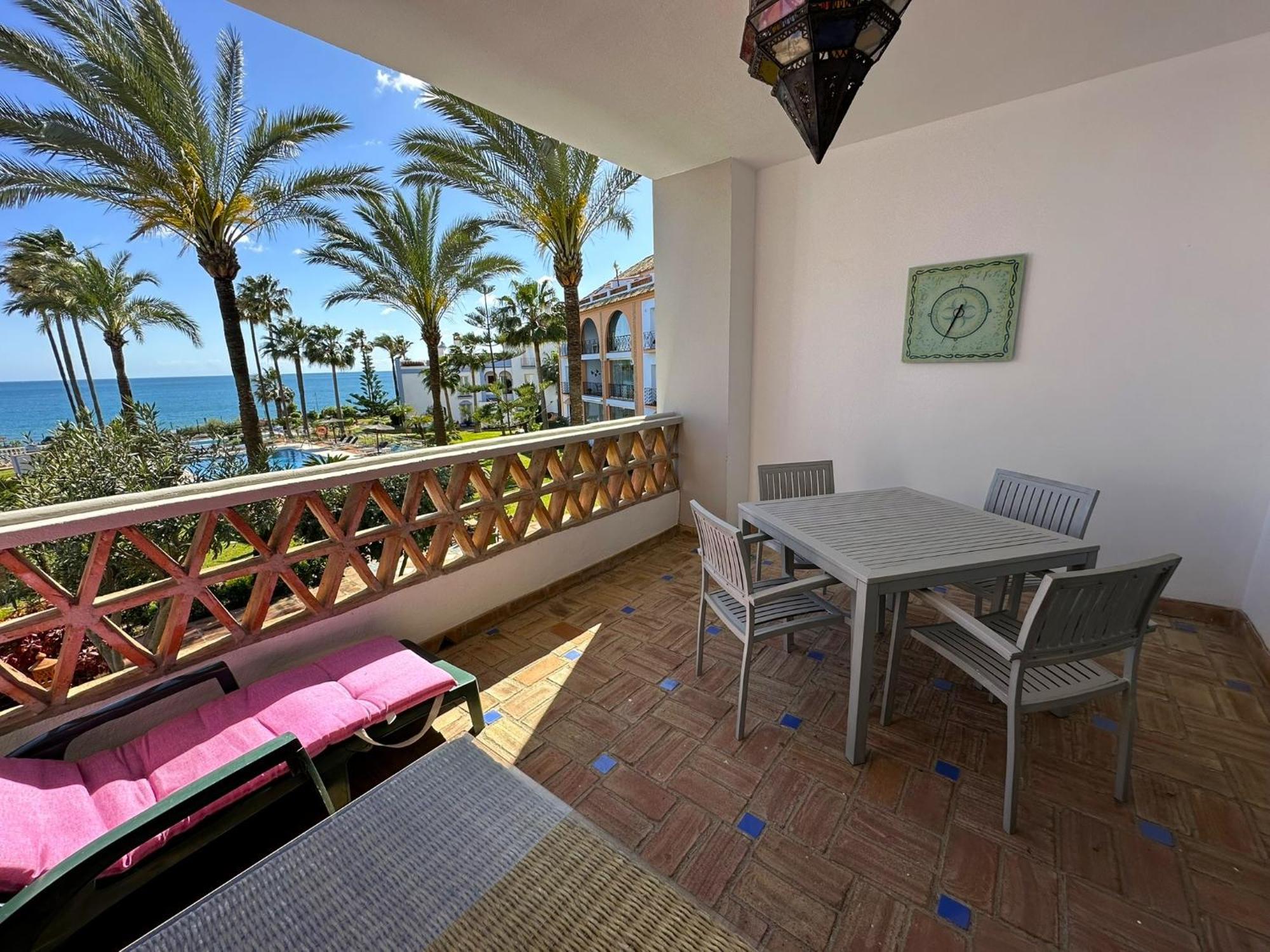 Apartament La Perla De Marakech Estepona Zewnętrze zdjęcie